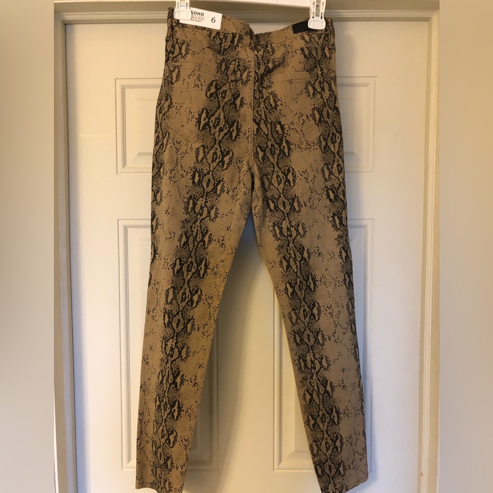 Nicole Miller authentic khaki snake skinny jeans 6 NWT